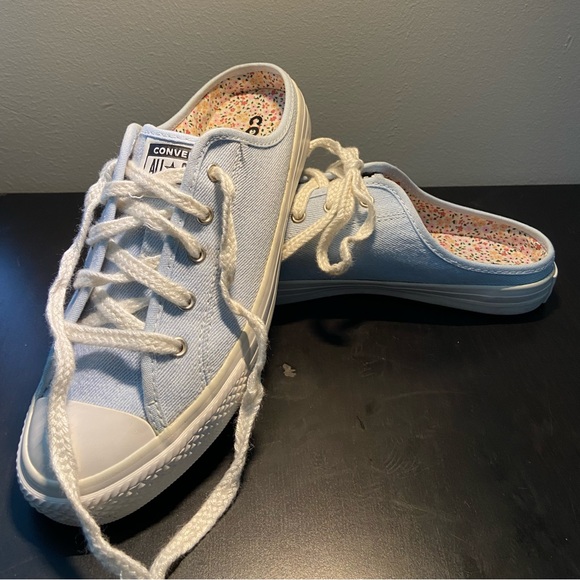 Very comfortable tennis!! - Picture 1 of 5